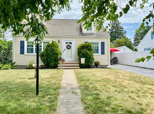 17 Howe St, Quincy, MA 02169