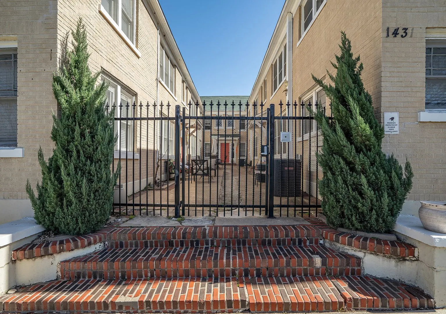 1431 Lipscomb — Photo 4