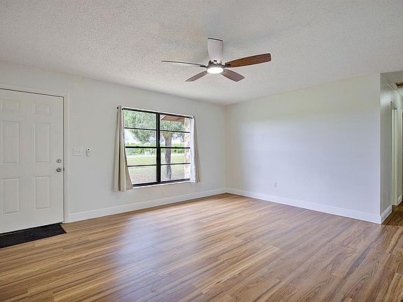 5th image of 2052 W Stryker Rd