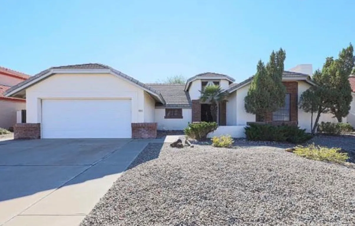 3 bed, 1809 sqft, $2,500 — Photo 1