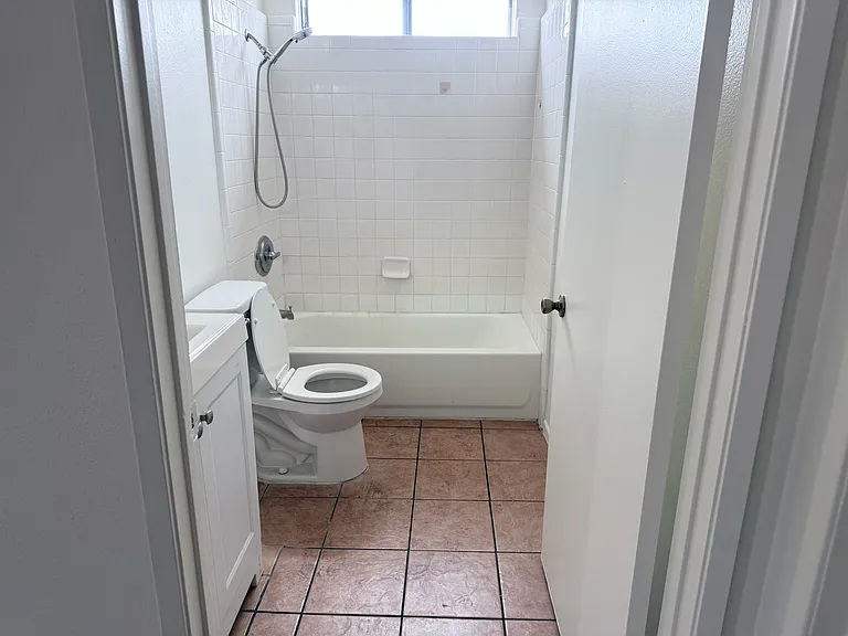 1218 W Sunset Blvd #202 — Photo 7