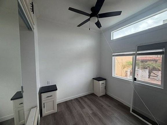5th image of 3403 Main St #103