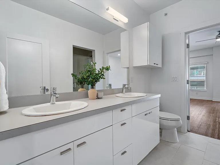 4361 S Congress Ave #323 — Photo 8