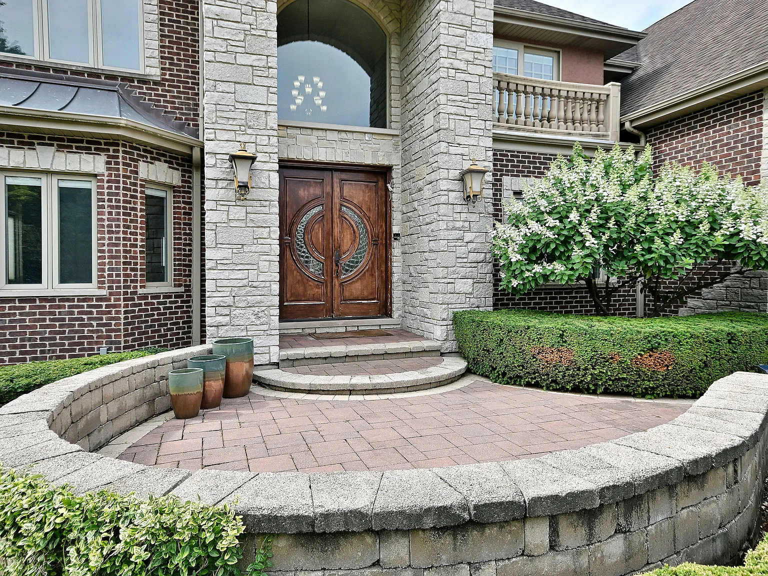 5 bed, 4.5 bath, 7502 sqft, $9,000 — Photo 4