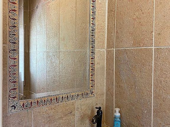 1/2 Bath 1st Floor
