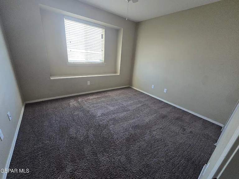 808 Ballard Shapleigh Pl — Photo 10