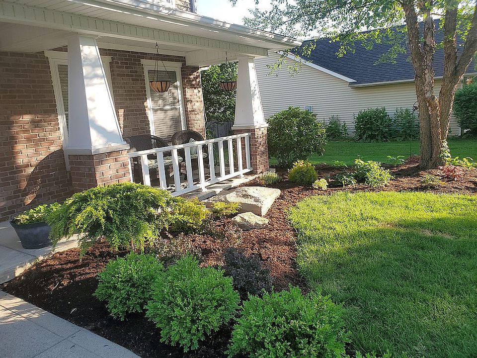 2nd image of 1014 S Hill Ct