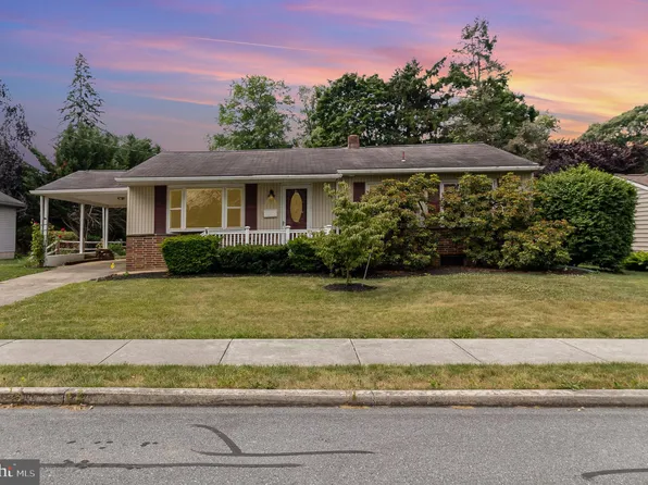 328 E Marion St, Lititz, PA 17543