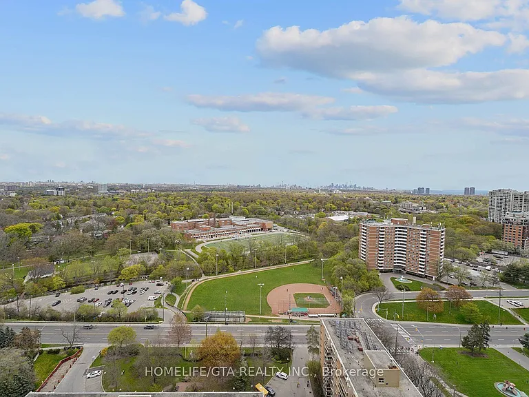 60 Central Park Dr #2413 — Photo 1