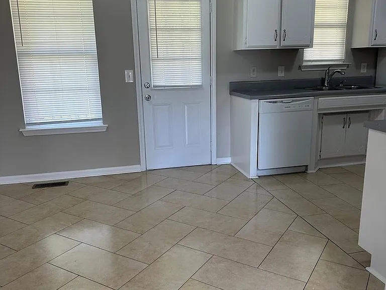 1900 Peaceful Brook Dr — Photo 19