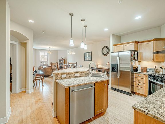 5th image of 101 Ferchland Pl #105