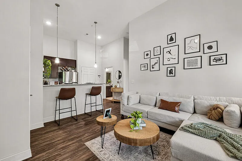 Ayrsley Lofts — Photo 3