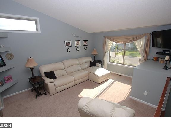 5th image of 37873 Hawthorne Ave