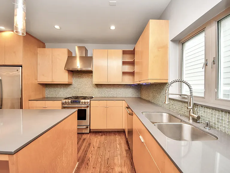 1823 Southmore Blvd — Photo 24