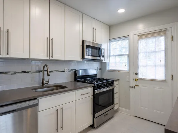 Manley Court Apartments