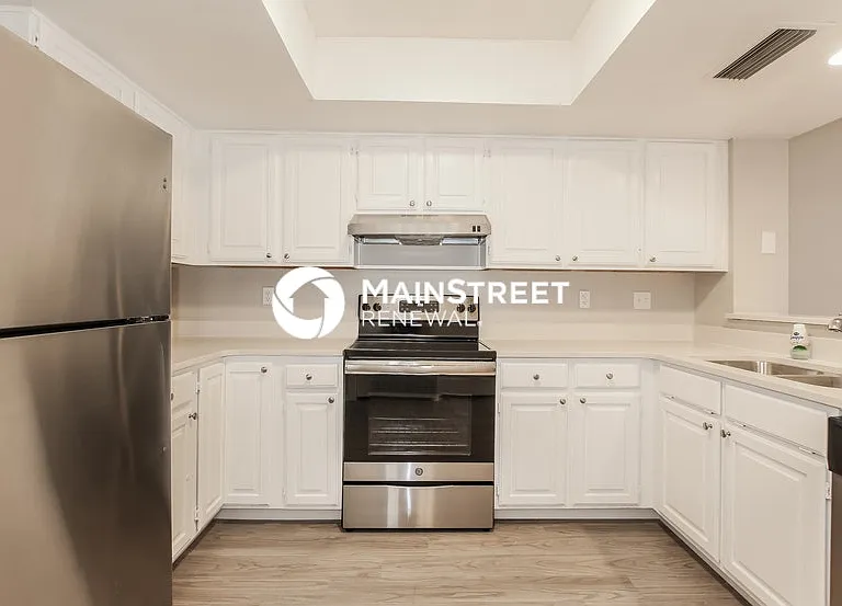 526 E Utopia Rd — Photo 7