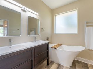 403 Door Key Ranch Rd, Trinidad, TX 75163