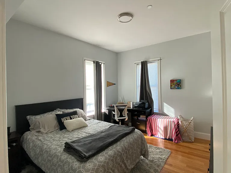 18 Murdock St #8 — Photo 1