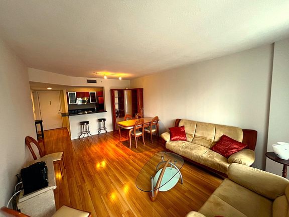 4th image of 18800 NE 29th Avenue #310