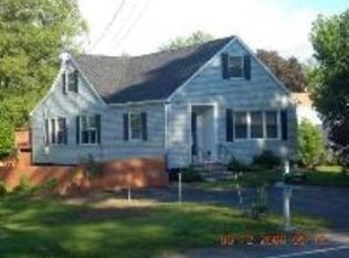 518 Route 9w, Glenmont, NY 12077