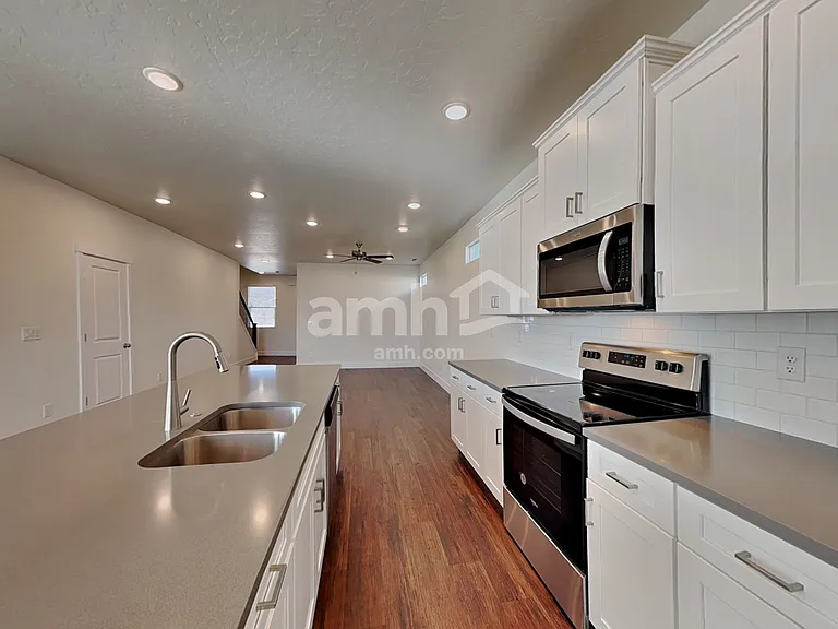 9357 Clancey Ct — Photo 3