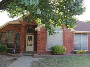 901 Schrade Trl, Mesquite, TX 75181