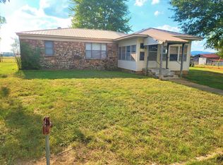 1831 Oak Ridge Rd, Ozark, AR 72949