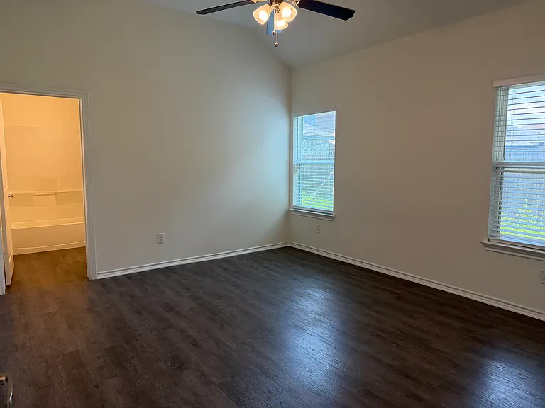 2237 Diamond Dr — Photo 15