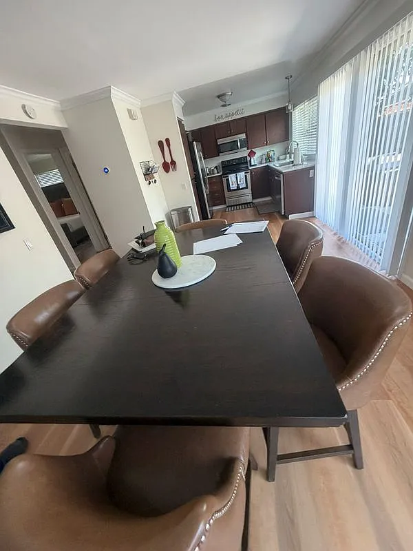 4 bed, 2.0 bath, 1562 sqft, $4,795 — Photo 2