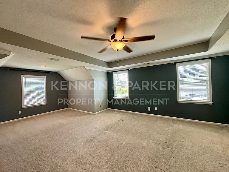 4526 Mountain Ivy Dr — Photo 31