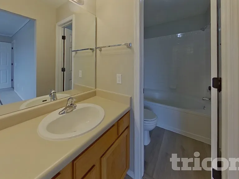 5119 Chaise Dr — Photo 9