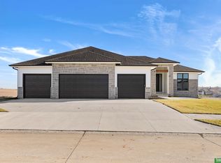 10705 S 219th Ave, Gretna, NE 68028