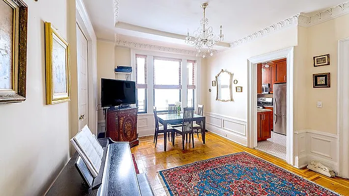 Sold by Fenwick Keats Real Estate | media 9