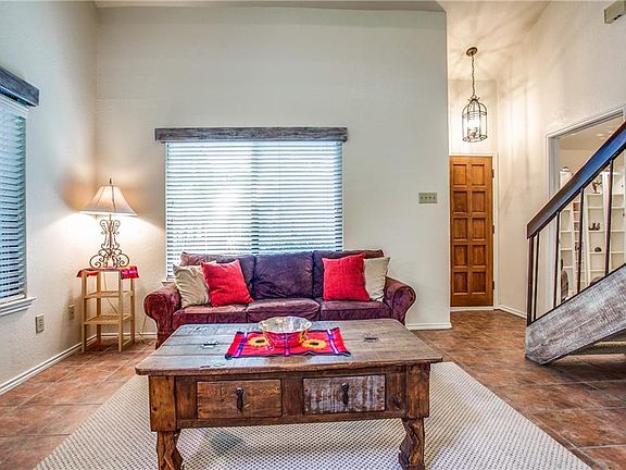 5th image of 821 Dublin Dr APT 261