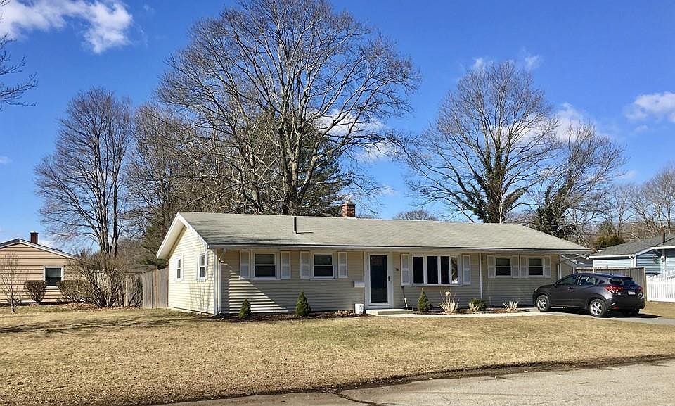 2nd image of 96 Bernard Rd