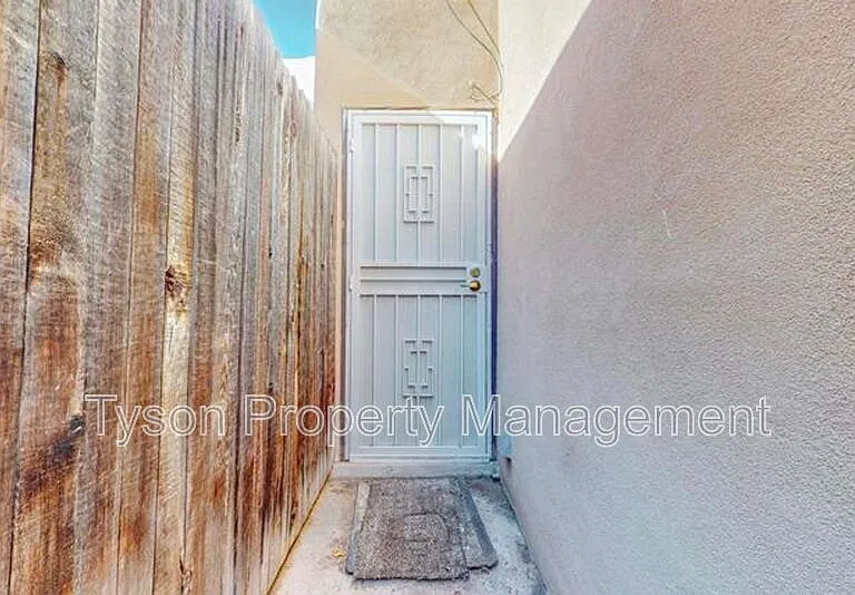 6208 Sabre Ct NW — Photo 45