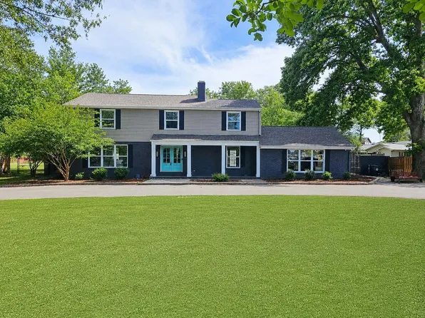 902 Highland Ave, Muscle Shoals, AL 35661