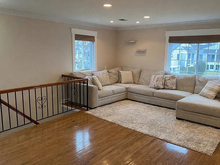 537 Correll Ave #B — Photo 5