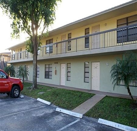 5th image of 5095 Palm Hill Dr APT 353
