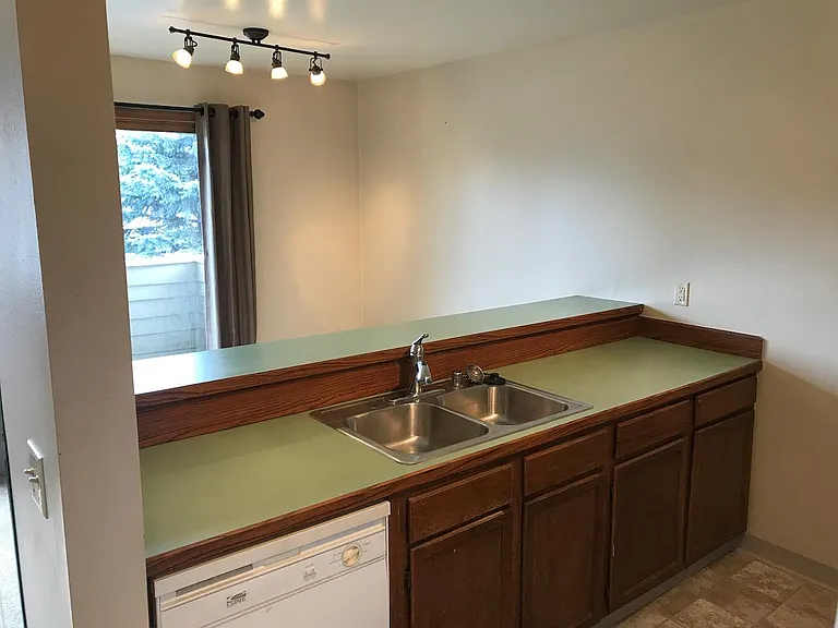 1820 Congress Cir #1 — Photo 3