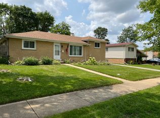 714 N Craig Pl, Addison, IL 60101