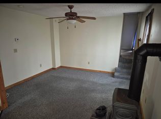 125 Hill St #1, Jewett City, CT 06351