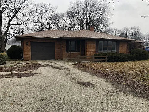 3158 E State Rd #236 Photo 1