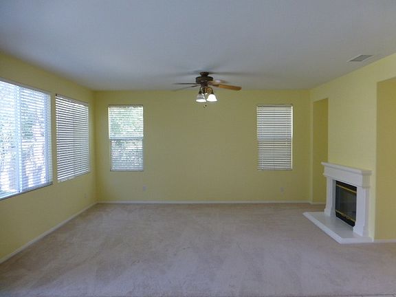 4th image of 20334 Aurora Ln