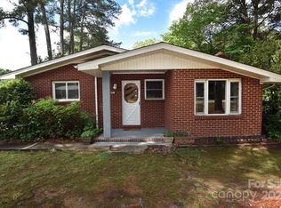 709 Sunset Dr, Salisbury, NC 28147