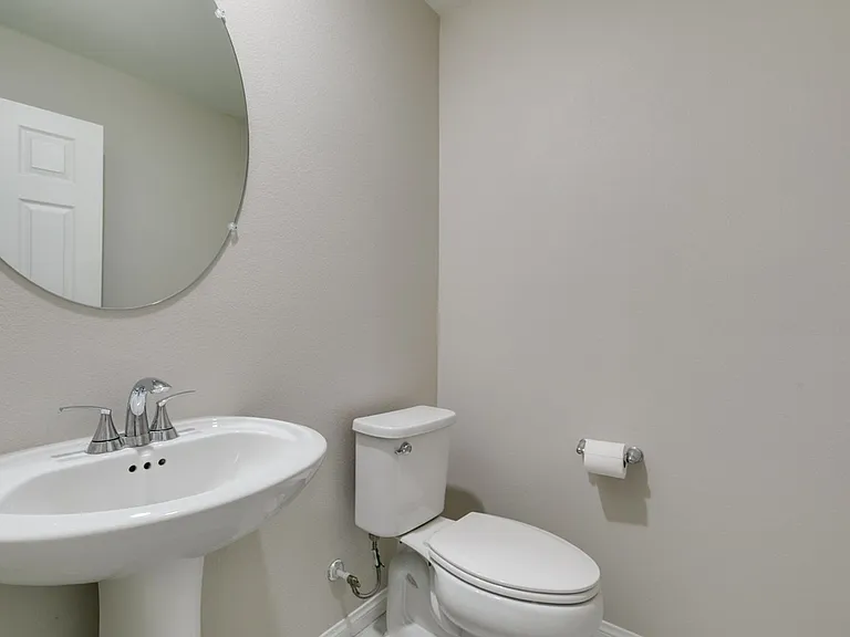 2604 Ercolano St — Photo 28