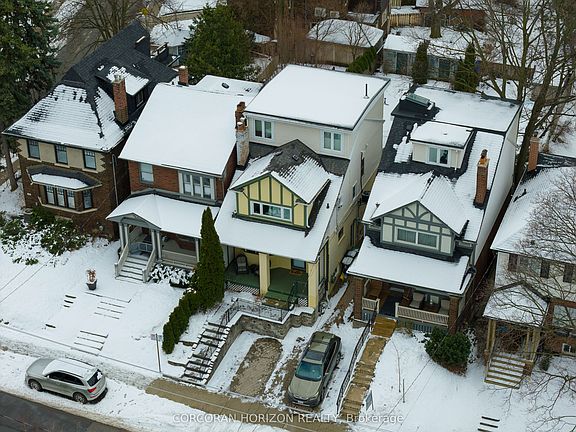 2nd image of 103 Manor Rd E