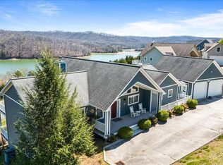340 Deer Meadow Cir, La Follette, TN 37766