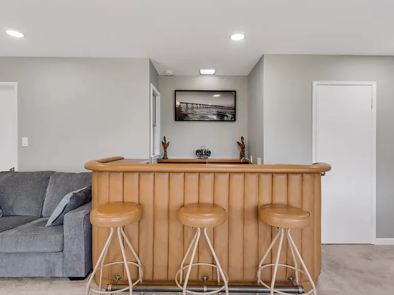 10420 Greenview Dr — Photo 10