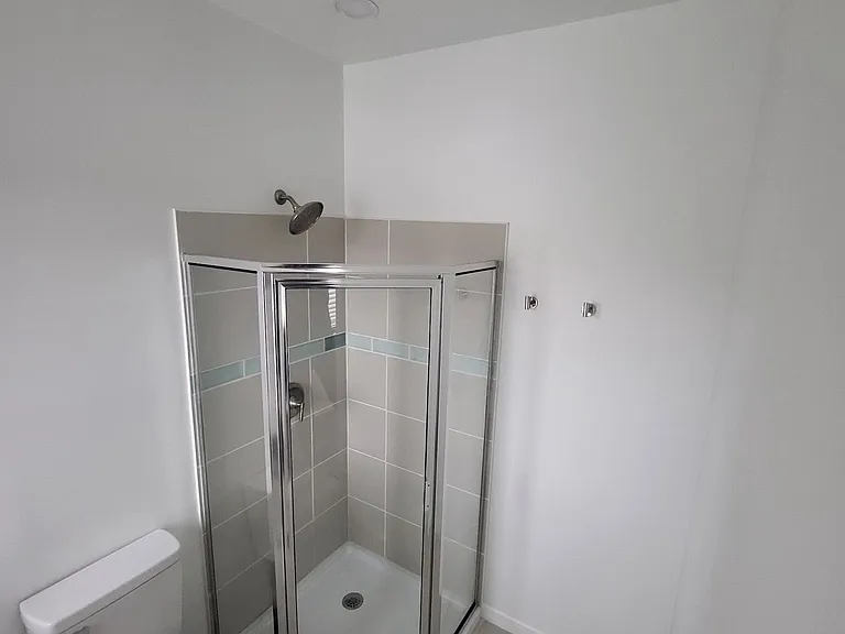 1800 Graham Ave #2-1 — Photo 1